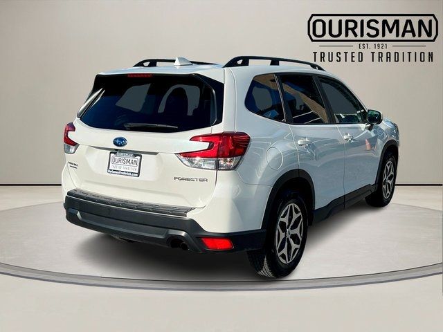 2023 Subaru Forester Premium