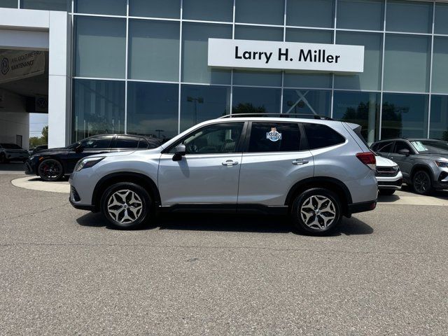 2023 Subaru Forester Premium