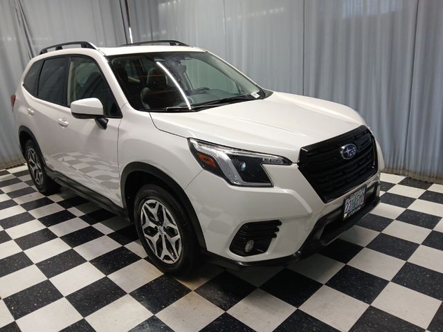 2023 Subaru Forester Premium