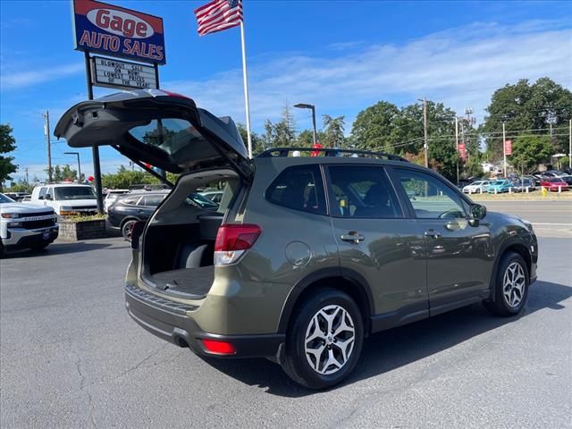 2023 Subaru Forester Premium