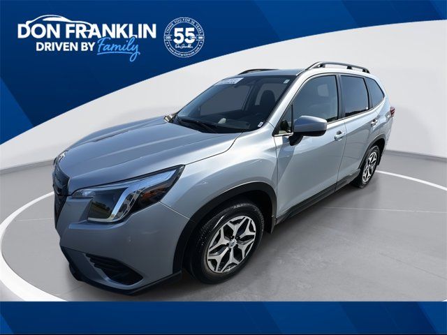 2023 Subaru Forester Premium