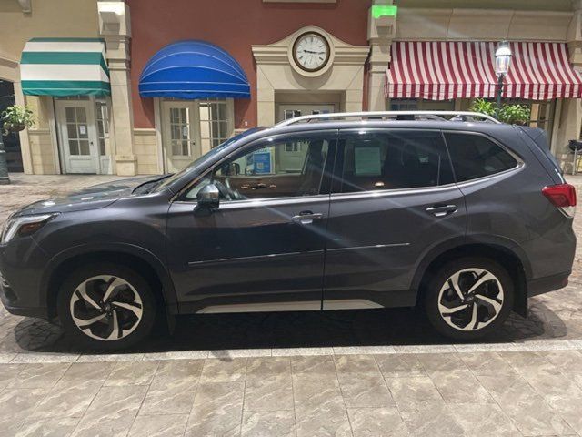 2023 Subaru Forester Touring