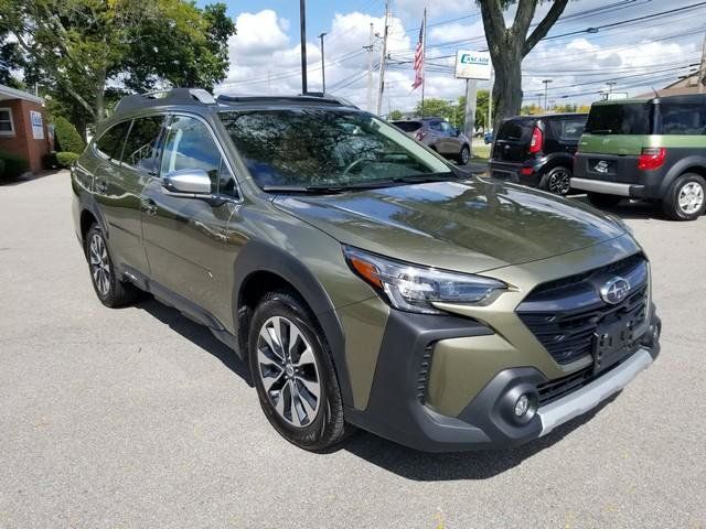 2023 Subaru Outback Touring