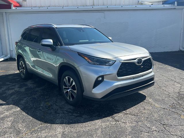 2023 Toyota Highlander 