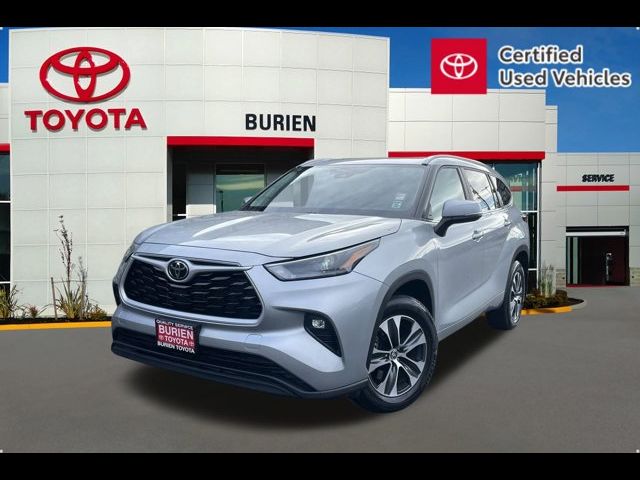 2023 Toyota Highlander XLE