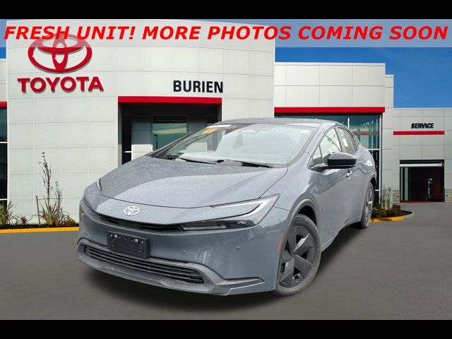 2023 Toyota Prius LE