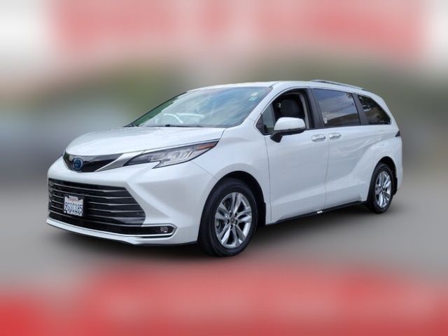 2023 Toyota Sienna Limited