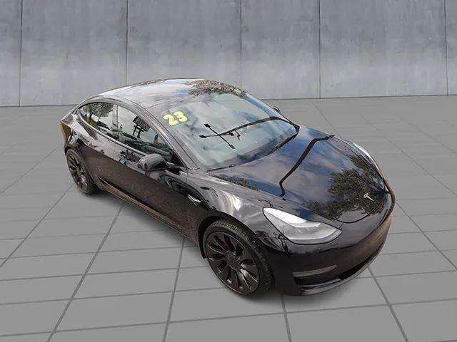 2023 Tesla Model 3 Performance