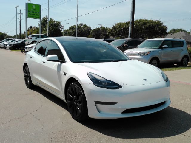 2023 Tesla Model 3 Base