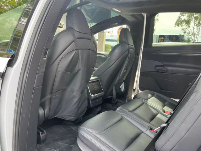 2023 Tesla Model X Standard Range