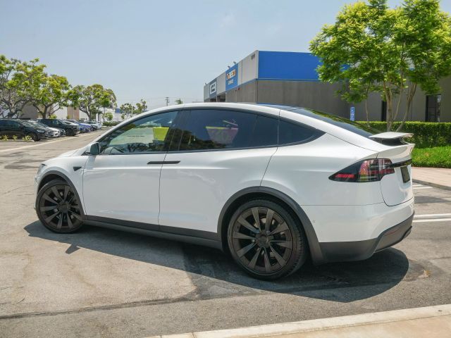 2023 Tesla Model X Standard Range