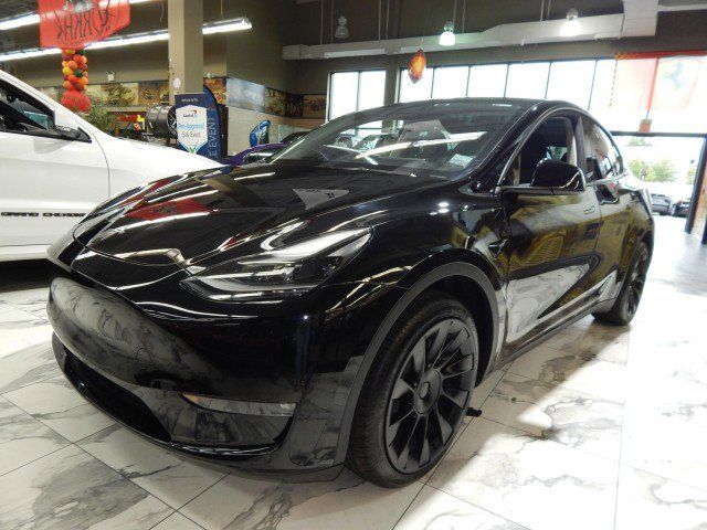 2023 Tesla Model Y Base