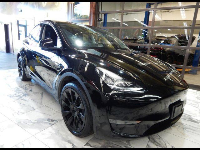 2023 Tesla Model Y Base