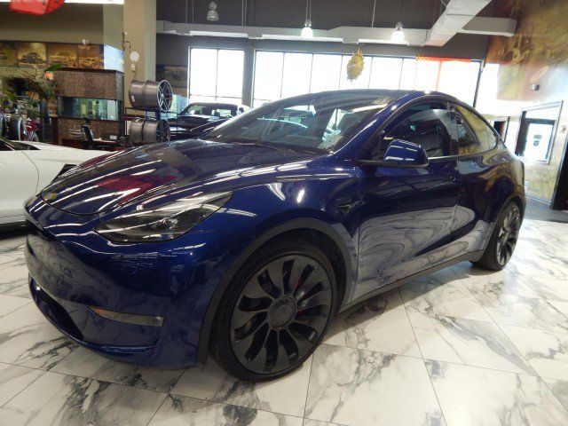 2023 Tesla Model Y Base