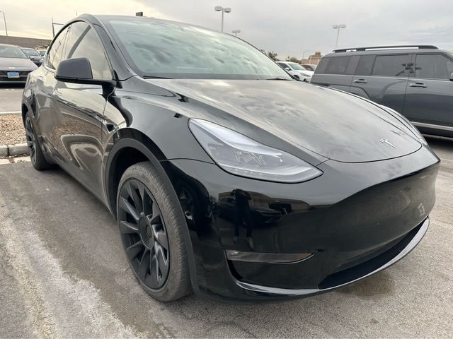 2023 Tesla Model Y Base