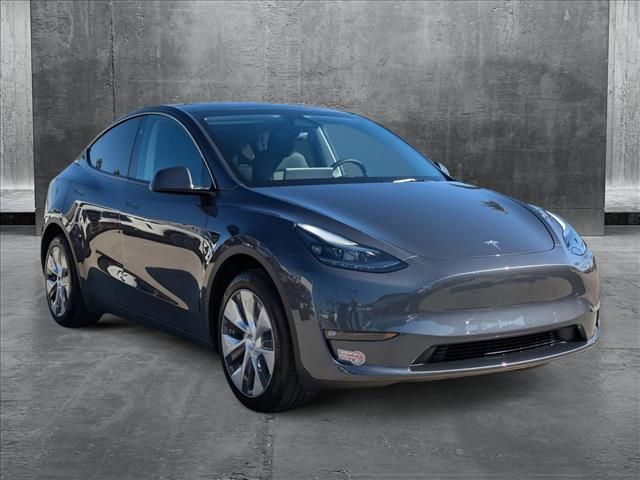 2023 Tesla Model Y Base