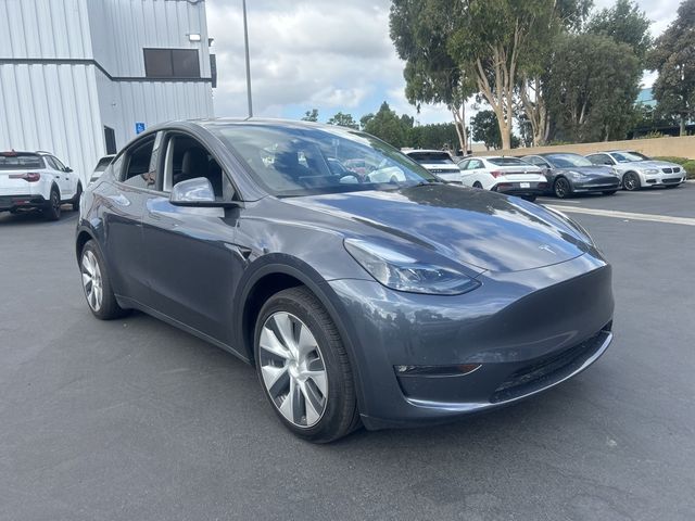 2023 Tesla Model Y Base