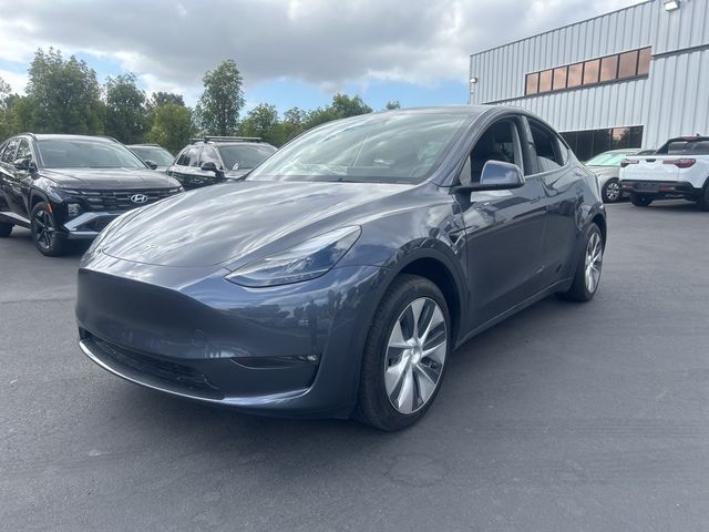 2023 Tesla Model Y Base