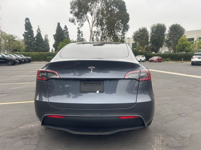 2023 Tesla Model Y Base