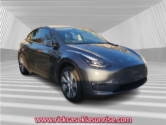 2023 Tesla Model Y Base