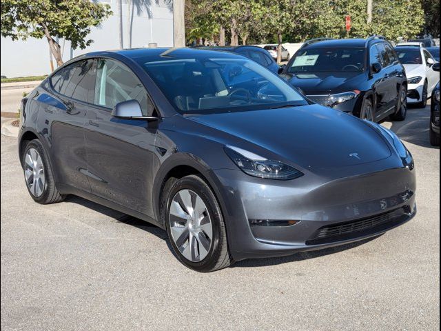 2023 Tesla Model Y Base