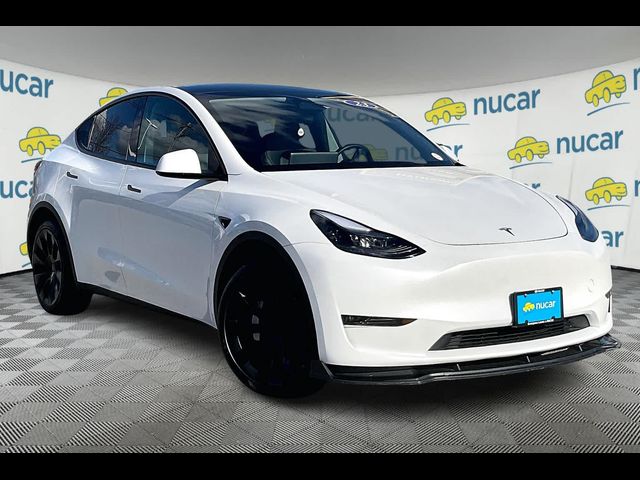 2023 Tesla Model Y Base