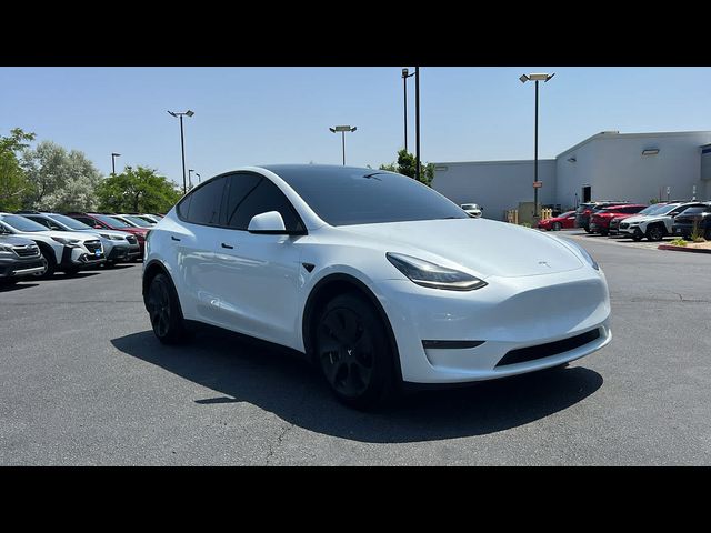 2023 Tesla Model Y Base