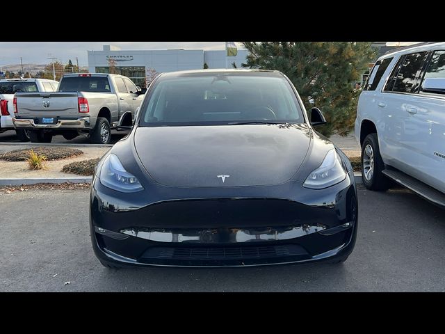 2023 Tesla Model Y Base