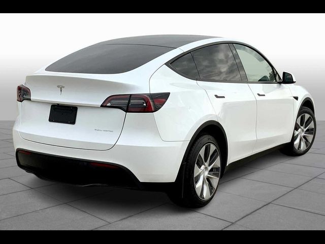 2023 Tesla Model Y Base