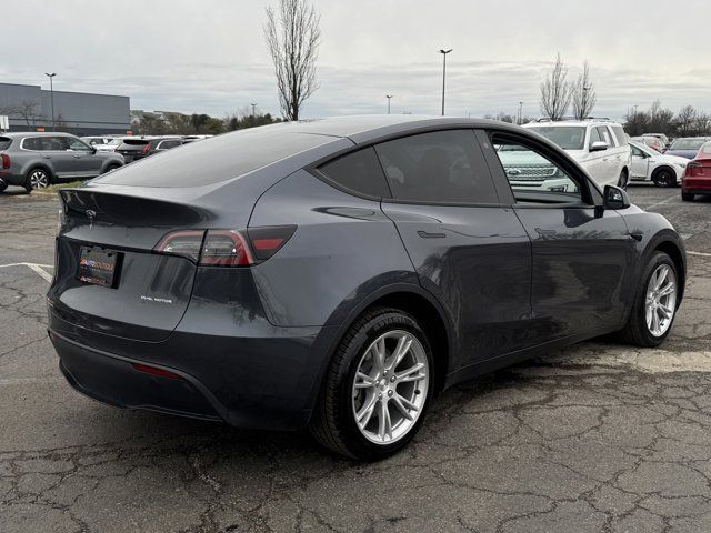 2023 Tesla Model Y Base