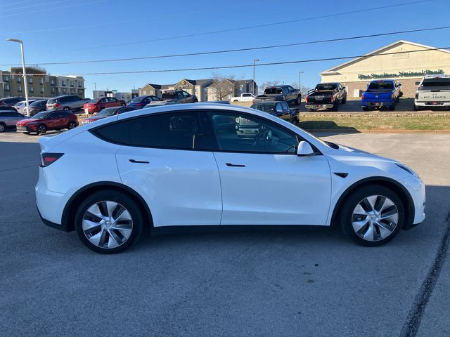 2023 Tesla Model Y Base