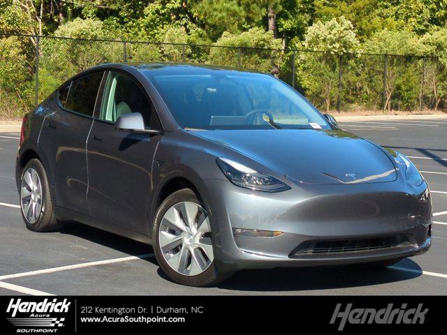 2023 Tesla Model Y Base