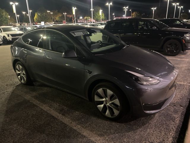 2023 Tesla Model Y Base