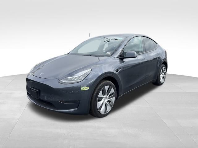 2023 Tesla Model Y Base