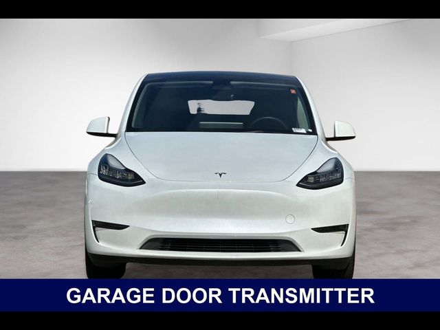 2023 Tesla Model Y Base