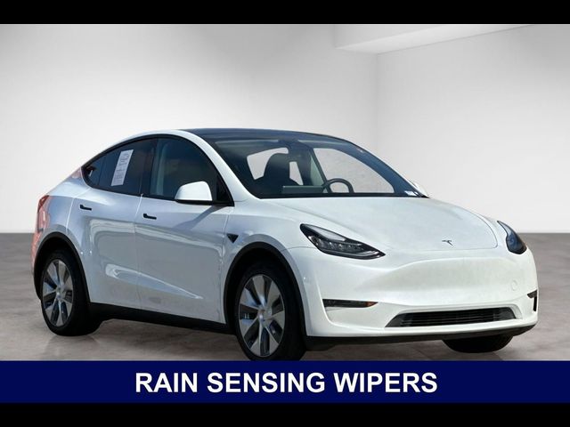 2023 Tesla Model Y Base