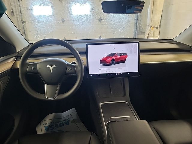 2023 Tesla Model Y Base