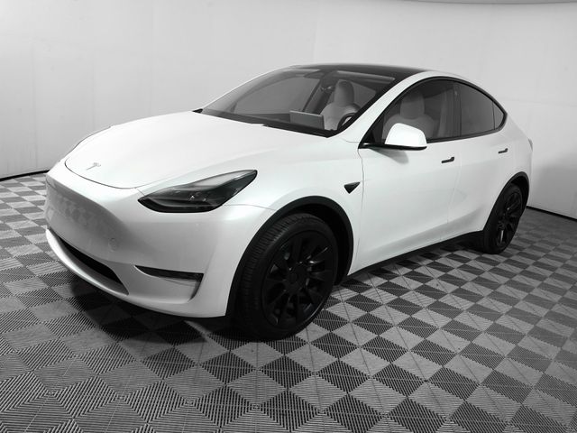 2023 Tesla Model Y Base