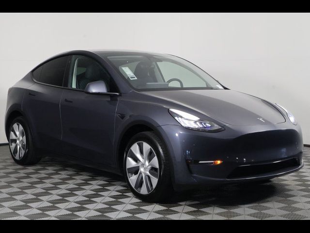 2023 Tesla Model Y Base