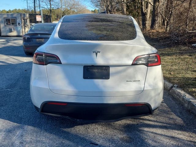 2023 Tesla Model Y Base