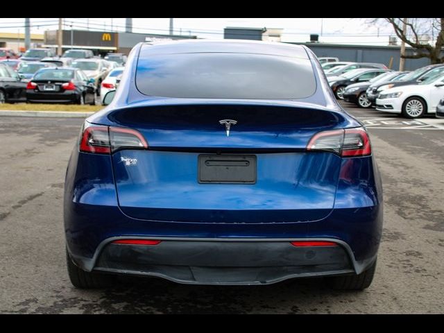 2023 Tesla Model Y Base