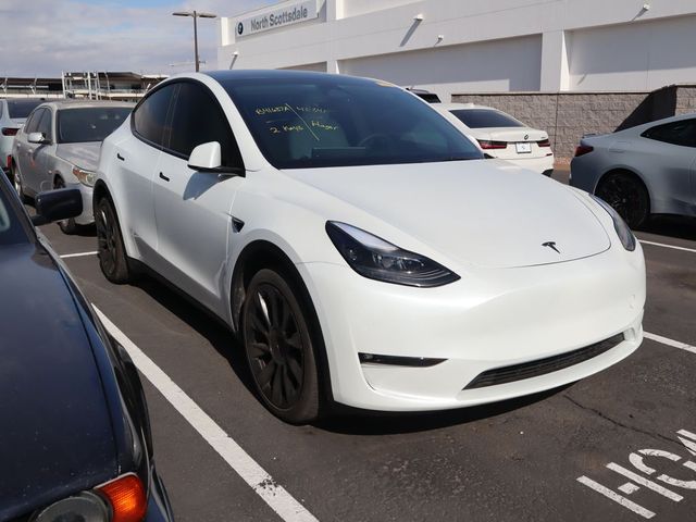 2023 Tesla Model Y Base