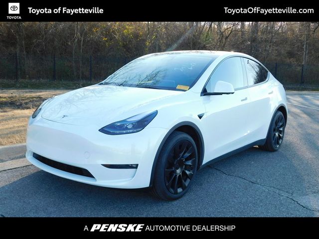 2023 Tesla Model Y Base