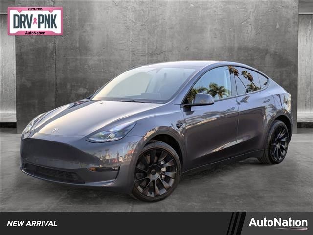 2023 Tesla Model Y Long Range