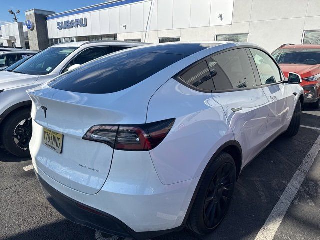 2023 Tesla Model Y Base