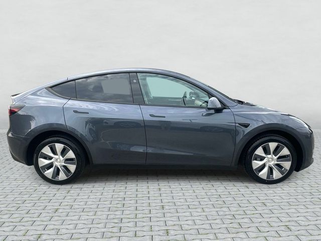 2023 Tesla Model Y Base