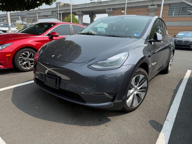 2023 Tesla Model Y Base