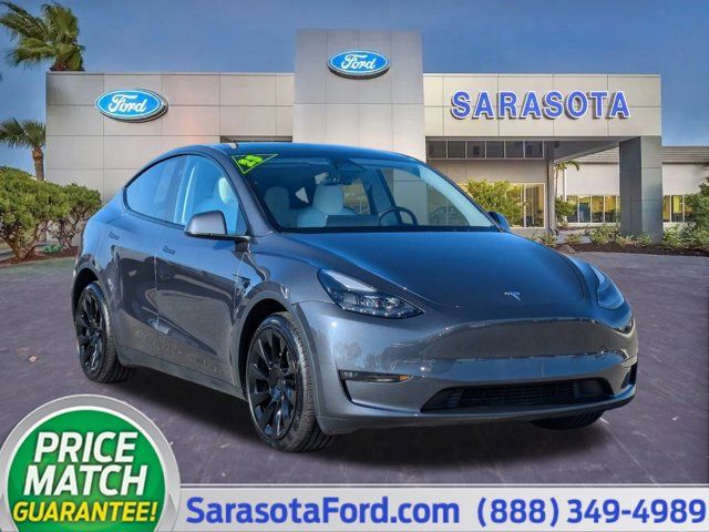 2023 Tesla Model Y Long Range