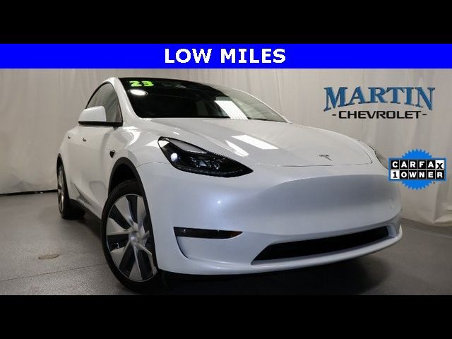 2023 Tesla Model Y Base