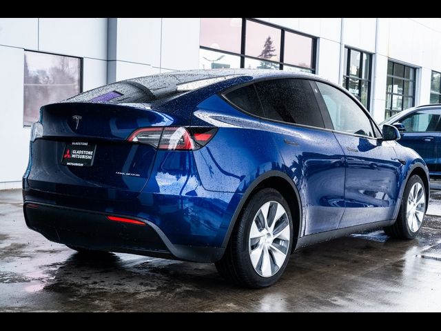 2023 Tesla Model Y Base